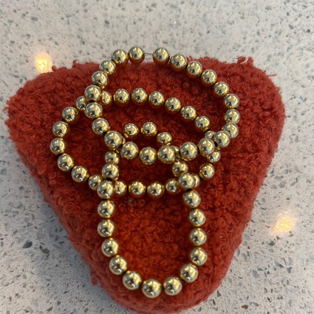 Gold Beaded Bracelet - Picture 2 of 2